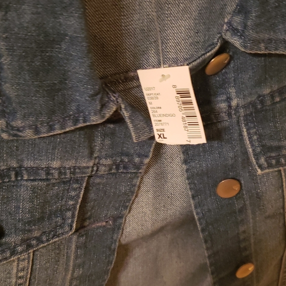 Girls jean vest - Picture 3 of 3